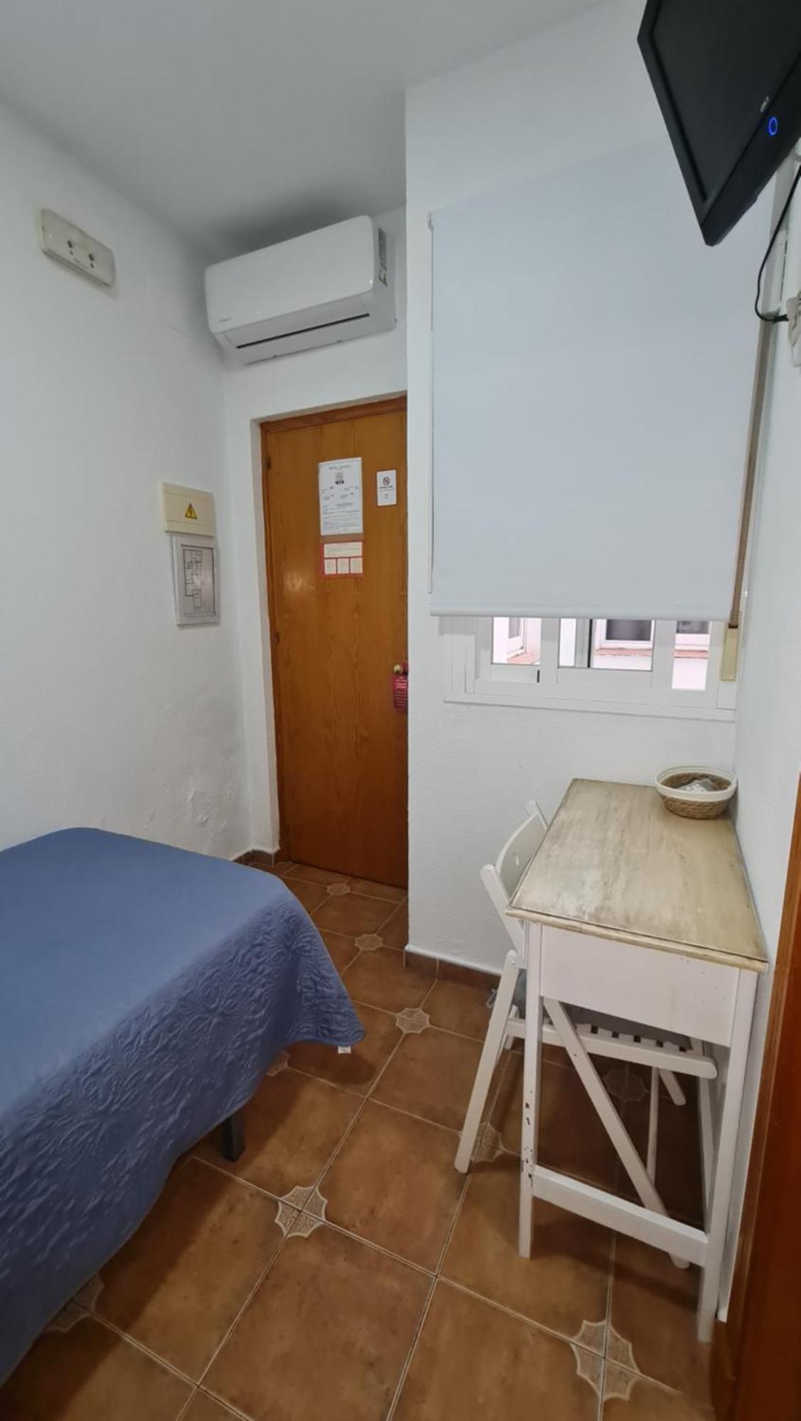 קדיז Hostal Canalejas מראה חיצוני תמונה