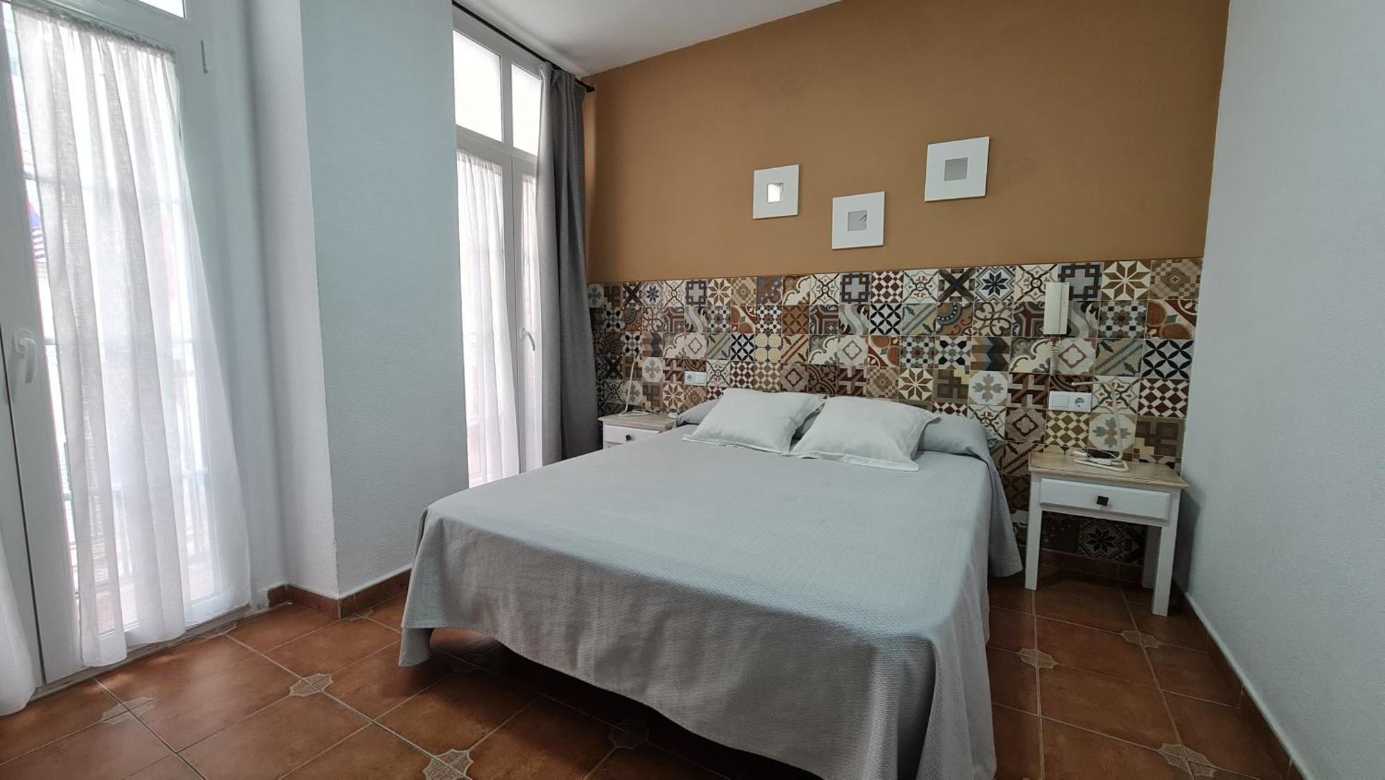 קדיז Hostal Canalejas מראה חיצוני תמונה